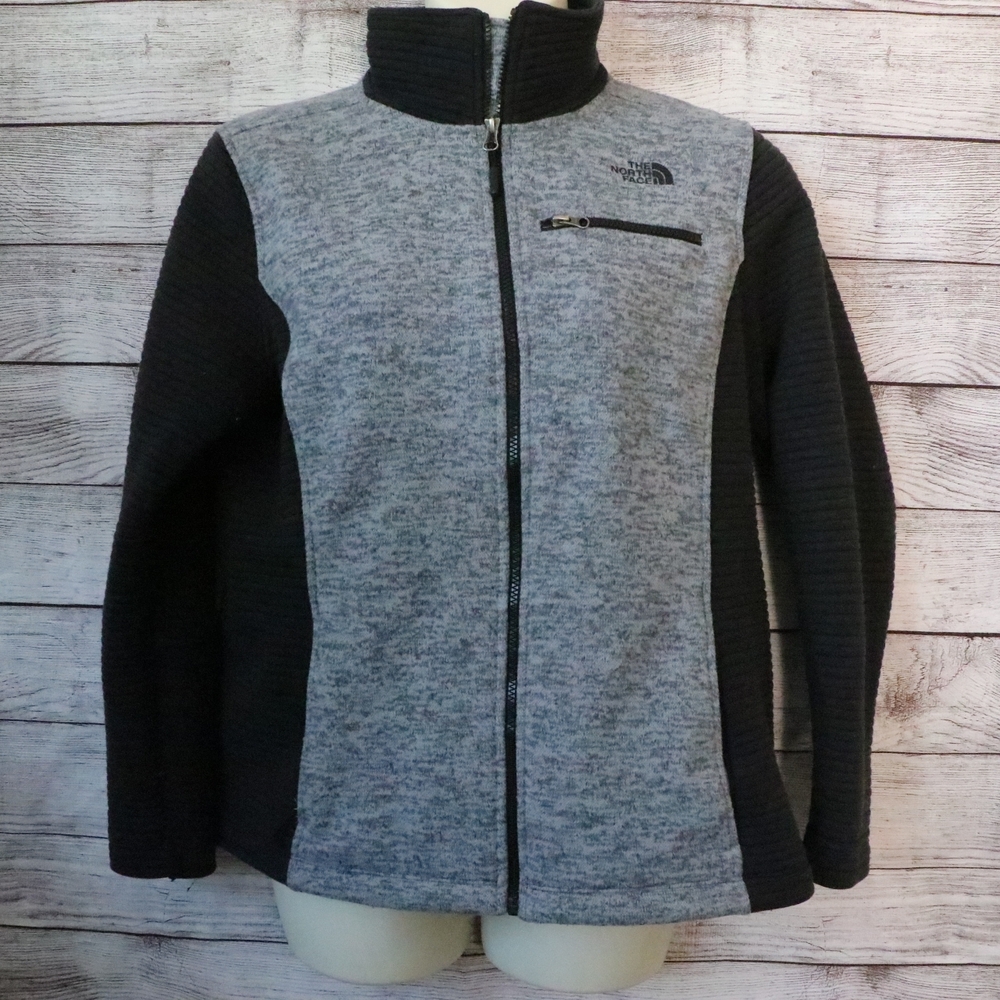 The North Face XL Gray and Black Fleece Pullover